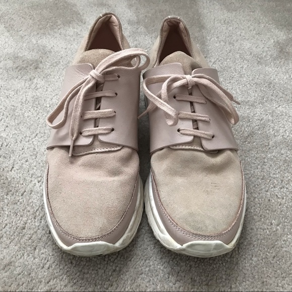 SOLD! COMMON PROJECTS sz 37,cond 7/10 - Picture 3 of 3